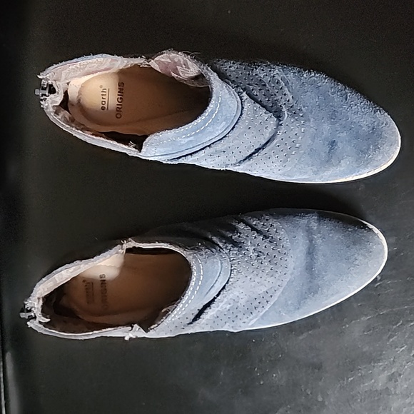 Earth Origins Amanda Blue Suede Ankle Bootie Women's Size 9 - Picture 5 of 10